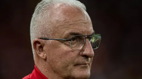 "Dorival gostava dele"; Medalhão decidiu deixar o Flamengo para ganhar R$ 800 mil