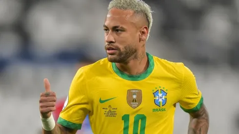 Foto: Thiago Ribeiro/AGIF – Neymar elogiou o treinador.
