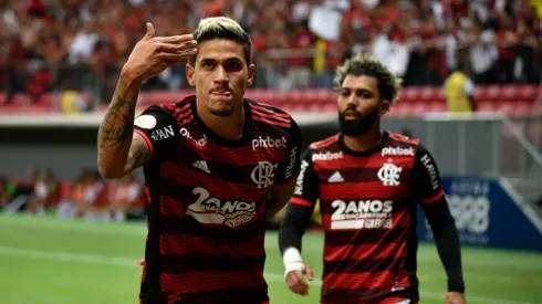 Mateus Bonomi/AGIF – Dorival fala sobre Pedro e Gabigol juntos no Flamengo
