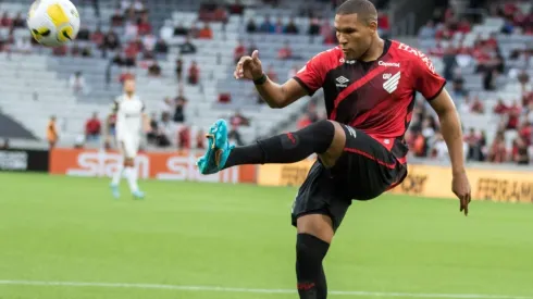 Robson Mafra/AGIF/ Matheus Felipe, Nico Hernández e +9; Felipão opta por time misto para encarar o São Paulo.
