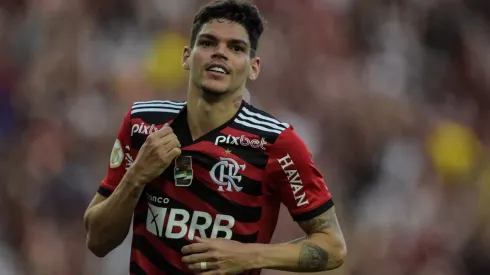 Agif/Thiago Ribeiro – Ayrton Lucas é alvo de brincadeiras dentro do Flamengo
