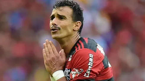 Foto: Thiago Ribeiro/AGIF – Henrique Dourado era titular do Flamengo em 2018.
