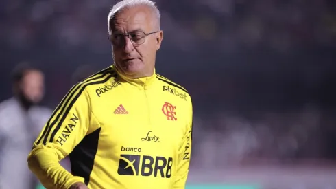 Ettore Chiereguini/AGIF/ "Some"; "Ninguém aguenta mais"; Torcida do Flamengo se revolta por titular escolhido pelo técnico Dorival Júnior.
