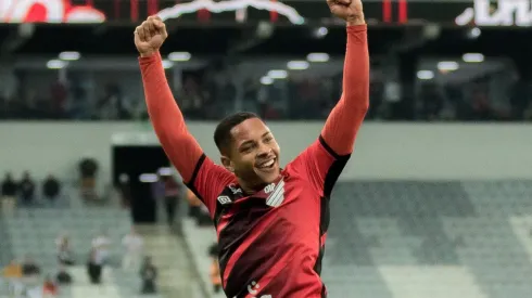 Agif/Robson Mafra - Vitor Roque deve ganhar reforço na final da Libertadores