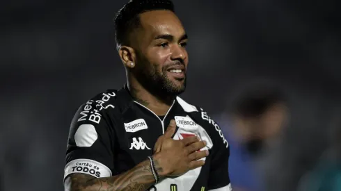 Foto: Thiago Ribeiro/AGIF- Alex Teixeira é cria das divisões de base do Vasco.
