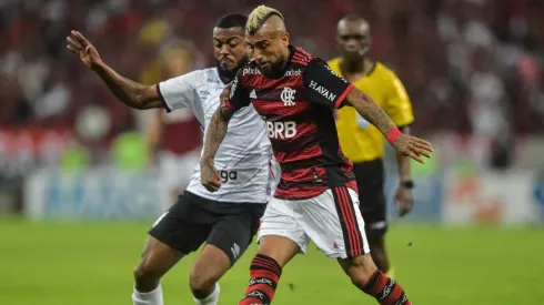 Thiago Ribeiro/AGIF/ Libertadores: Flamengo e Athletico-PR se encontram pela nona vez em duelos de mata-mata.
