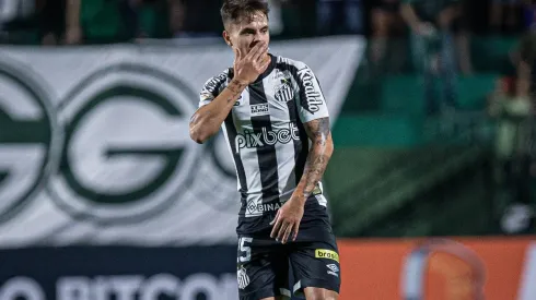 Foto: Isabela Azine/AGIF - Zanocelo perdeu espaço no Santos