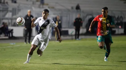 Foto: Rogério Capela/AGIF – Echaporã falou sobre o seu futuro na Ponte Preta
