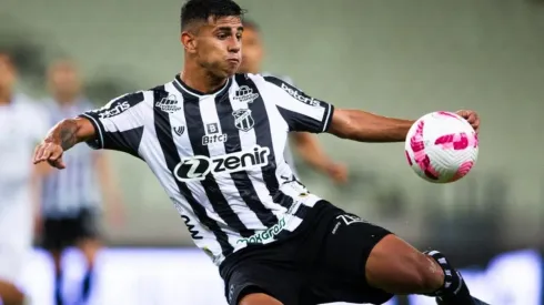 Reprodução/Twitter. David Ricardo permanece no Ceará para disputa na Série B