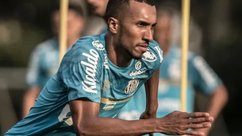 Foto: Ivan Storti/Santos FC/Divulgação – Lucas Braga: um dos nomes pedidos pelo Inter ao Santos
