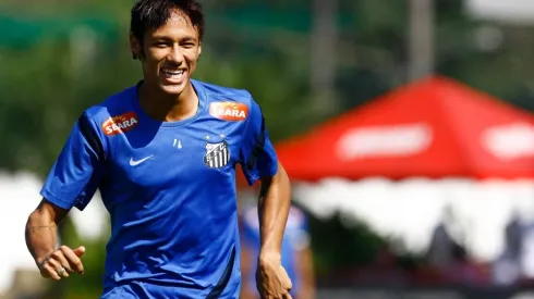Ricardo Saibun/AGIF – Neymar vira assunto com "parça" no Santos
