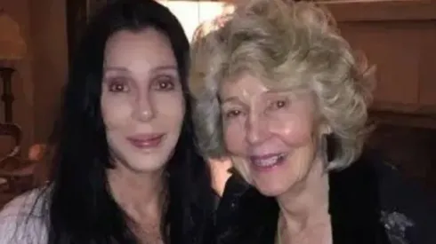 Cher e sua mãe, Georgia Holt, que morreu neste fim de semana
