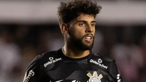 Foto: Raul Baretta/AGIF – Corinthians quer comprar seu camisa 9.
