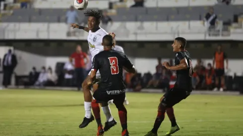 Foto: Rogério Capela/AGIF – Matheus Jesus acertou o seu futuro com a Ponte Preta
