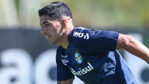 Foto: Lucas Uebel/Grêmio – Suárez pode ter um novo "parça" no ataque.
