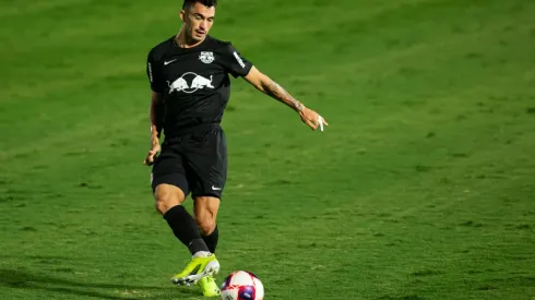 Foto: Diogo Reis/AGIF - Raul é desfalque do Bragantino diante da Portuguesa