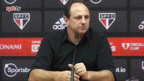 Rogério Ceni em coletiva do São Paulo – Foto: Reprodução/SPFCTV
