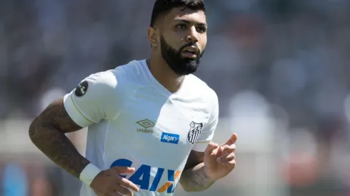 Pedro Vale/AGIF – Gabriel Barbosa saiu do Santos em 2018
