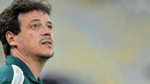 Diniz 'entrega tudo' e expõe bastidores do Fluminense após pênalti de Calegari