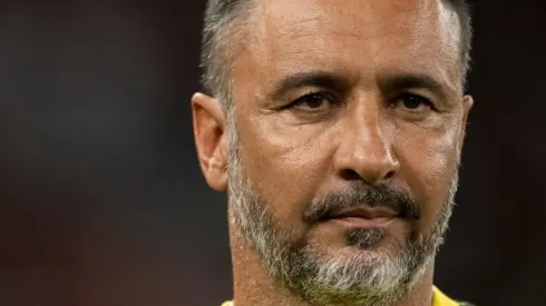 Vítor Pereira recebe péssima notícia de última hora e fica 'desesperado'