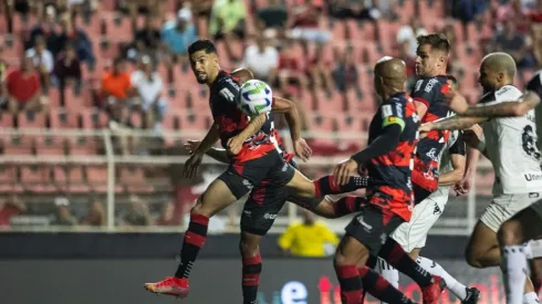 Foto: Diogo Reis/AGIF – Ceará perdeu para o Ituano nos pênaltis e acabou eliminado da Copa do Brasil
