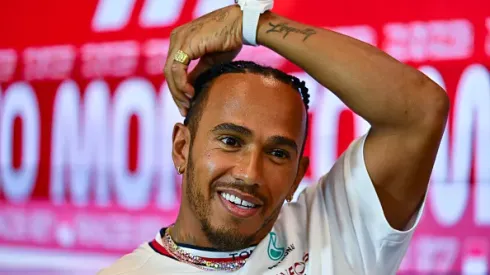 Hamilton falou sobre o interesse da Ferrari. Créditos: Dan Mullan/Getty Images
