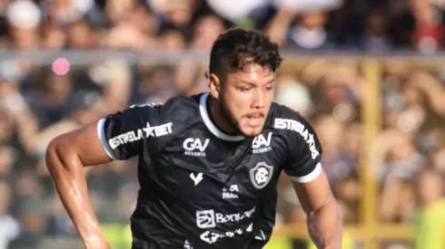 Foto: Fernando Torres/AGIF - Paulinho Curuá com camisa do Remo