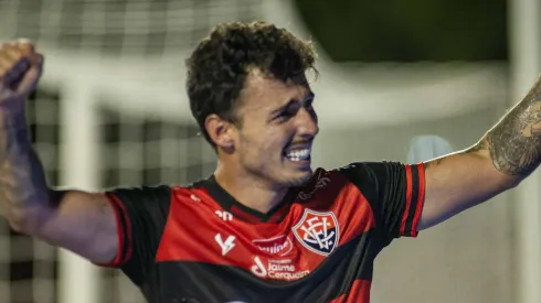  Jhony Pinho/AGIF – Jogador Zeca do Vitória
