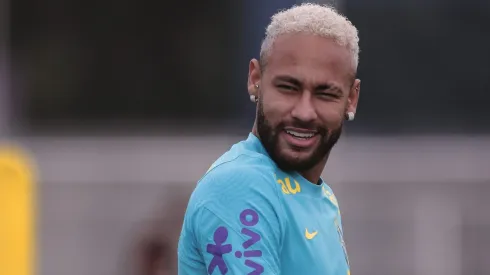 Foto: Ettore Chiereguini/AGIF – Neymar já atuou ao lado do craque pedido no Santos.
