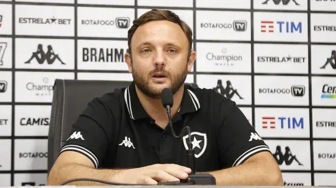 Foto: Vinícius Silva/Botafogo - Mazzuco falou sobre o mercado do Clube