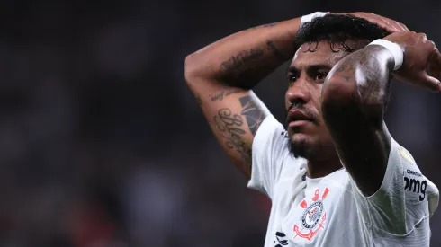 Foto: Ettore Chiereguini/AGIF – Paulinho pode voltar a viver drama no Corinthians
