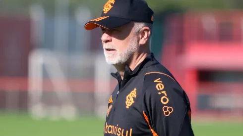 Foto: Ricardo Duarte/Internacional/Divulgação – Mano Menezes: técnico tem novidade no Inter
