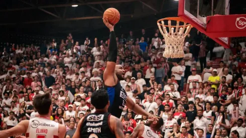 Os francanos podem ser bicampeões do NBB nesta quinta-feira (8). Reprodução/Twitter oficial de Sesi Franca