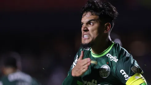 Gustavo Gómez pode ganhar a companhia de mais um zagueiro no Palmeiras
