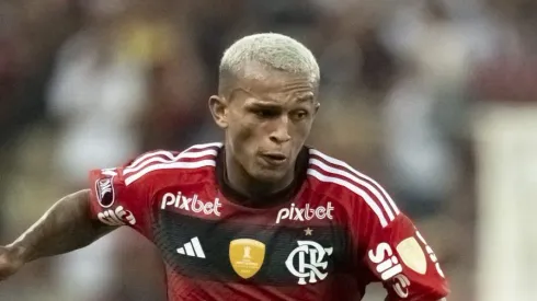 Foto: Jorge Rodrigues/AGIF – Wesley marca primeiro gol pelo Flamengo
