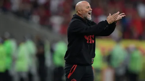 Foto: Thiago Ribeiro/AGIF- Jorge Sampaoli elogiou Victor Hugo
