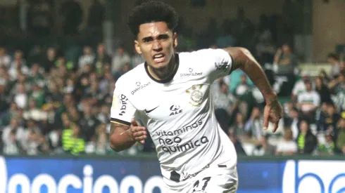 Foto: Gabriel Machado/AGIF – Du Queiroz  se despediu do Corinthians
