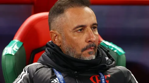 TANGER MED, MOROCCO – FEBRUARY 07: Vitor Pereira, Head Coach of Flamengo, looks on prior to the FIFA Club World Cup Morocco 2022 Semi Final match between Flamengo v Al Hilal SFC at Stade Ibn-Batouta on February 07, 2023 in Tanger Med, Morocco. (Photo by Michael Steele/Getty Images)
