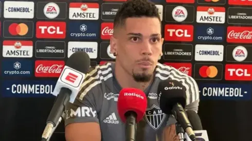 Paulinho em entrevista coletiva nesta segunda-feira (Foto: Reprodução/Galo T)