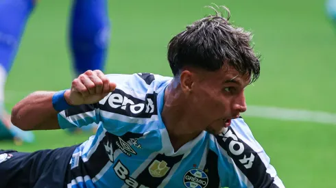 RS – Porto Alegre – 04/02/2023 – GAUCHO 2023, GREMIO X AIMORE – Ferreirinha jogador do Gremio lamenta chance perdida durante partida contra o Aimore no estadio Arena do Gremio pelo campeonato Gaucho 2023. Foto: Maxi Franzoi/AGIF
