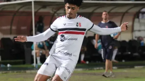 Foto: Evelyn Victoria/SCFC- Rhuan Rodrigues fala sobre ter ficado de fora do último jogo