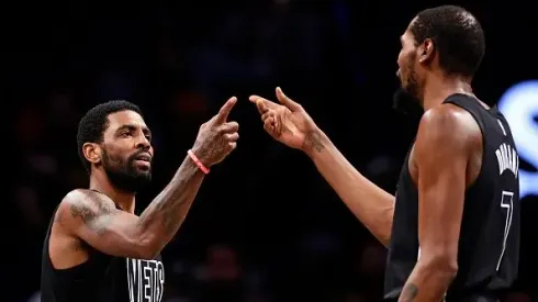 Irving pode reeditar com Durant, desta vez no Suns
