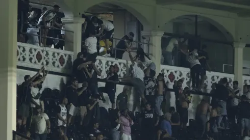 Tumulto após a partida em São Januário pelo Brasileiro.<br />
Foto: Jorge Rodrigues/AGIF
