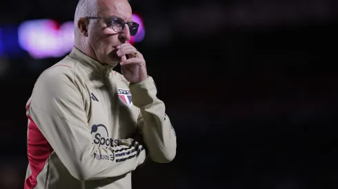 Foto: Ettore Chiereguini/AGIF- Dorival Júnior segue em busca de uma meia de criação