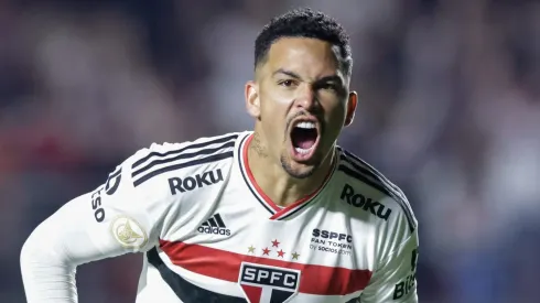 SAO PAULO, BRAZIL - JULY 23: Luciano of Sao Paulo celebrates the third goal of his team during a match between Sao Paulo and Goias as part of Brasileirao Series A 2022 at Morumbi Stadium on July 23, 2022 in Sao Paulo, Brazil. (Photo by Alexandre Schneider/Getty Images)