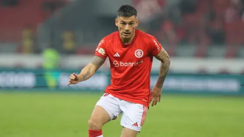 Foto: Divulgação/Internacional - Aránguiz: meia teve bom desempenho contra o Cruzeiro