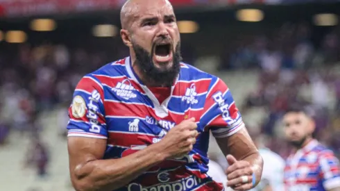 Foto: Lucas Emanuel/AGIF - Zé Welison está na mira do Corinthians e presidente do Fortaleza confirmou procura