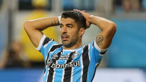 Foto: Pedro H. Tesch/AGIF – Grêmio fica "desesperado" após Suárez estudar tratamento longe.
