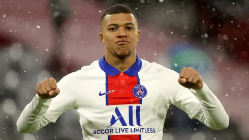 Alexander Hassenstein/Getty Images. Real Madrid dá um passo atrás por Mbappé
