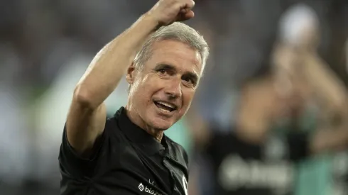 Foto: Jorge Rodrigues/AGIF- Tchê Tchê é titular absoluto